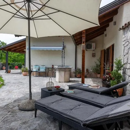 Villa Anitas Place By Guide Jusici