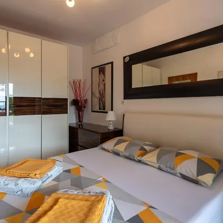Anitas Place By Guide Villa